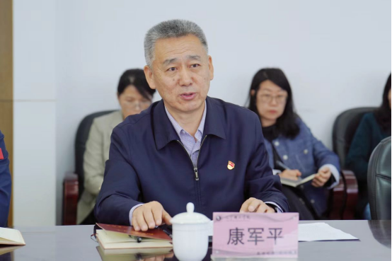 辽宁省社科联党组成员、副主席杨波一行到我校考察调研