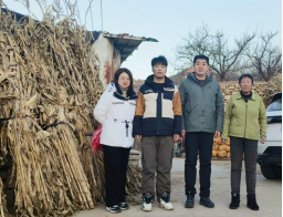 温暖归途:护送学生返乡,倾听家访故事 - 副本847.png 温暖归途:护送学生返乡,倾听家访故事 - 副本847.png
