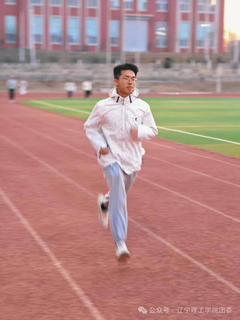 微信图片_2025-09-20_223236_329.jpg