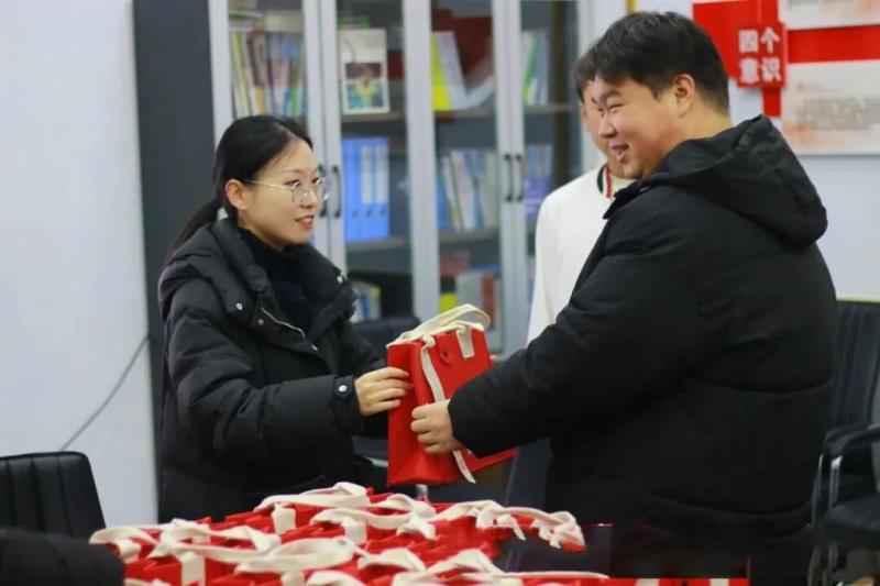 微信图片_2025-12-18_191545_188.jpg