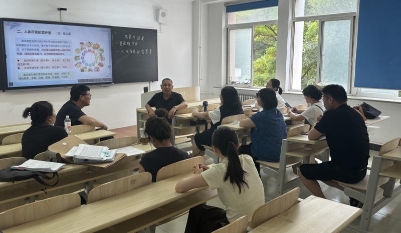 综合素质教研室教研活动.jpg